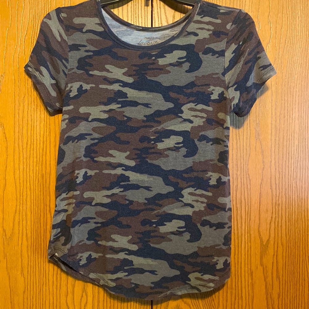 Short sleeve camouflage tshirt